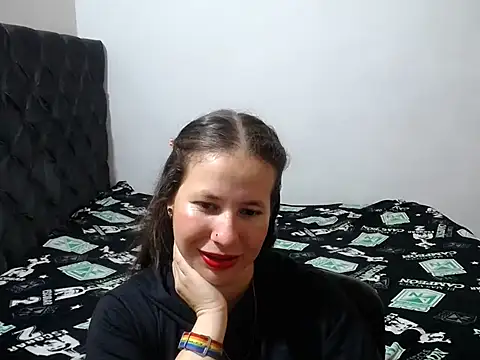 Valentina charlys online show from October 15, 2025, 2:36 pm