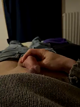 Snapshot of Porco_assetato chatting on December 15, 2025, 7:09 pm Porco assetato online show from December 15, 2025, 7:09 pm