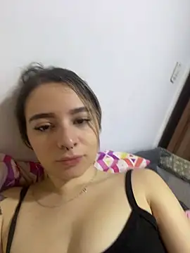 Snapshot of karla-thomsom10 chatting on December 22, 2025, 4:29 pm karla-thomsom10 online show from December 22, 2025, 4:29 pm