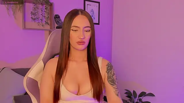  CELESTE MOORE online show from October 24, 2025, 10:42 pm