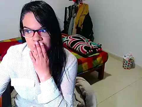 Snapshot of AngelinaHottye chatting on October 20, 2025, 10:32 pm AngelinaHottye online show from October 20, 2025, 10:32 pm