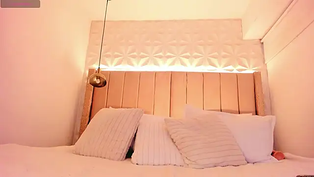 mystic carito online show from April 10, 2026, 10:06 pm