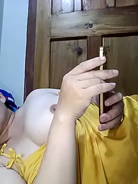 Snapshot of BigPussy178 chatting on September 19, 2025, 3:21 am BigPussy178 online show from September 19, 2025, 3:21 am