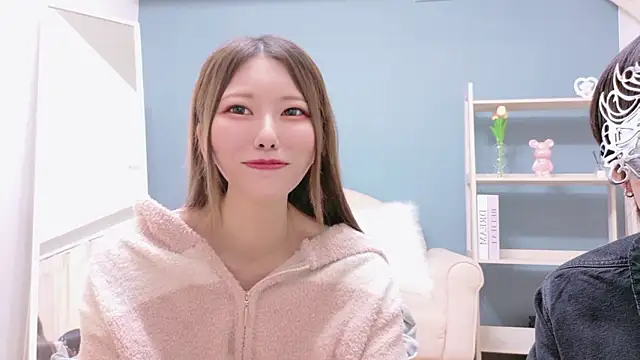 Snapshot of Reto-sama chatting on November 1, 2025, 1:16 pm Reto-sama online show from November 1, 2025, 1:16 pm