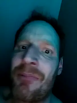 Lavoieya online show from October 28, 2025, 5:50 am