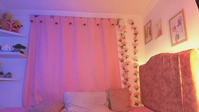 Snapshot of evansweett7 chatting on October 7, 2025, 12:22 am evansweett7 online show from October 7, 2025, 12:22 am