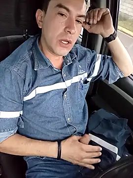 Snapshot of Blackaxes chatting on September 22, 2025, 10:05 pm Blackaxes online show from September 22, 2025, 10:05 pm