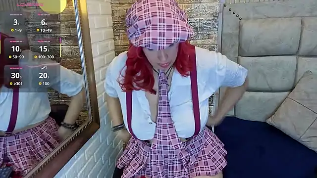 Snapshot of angel__red_ chatting on January 11, 2026, 2:35 pm angel red online show from January 11, 2026, 2:35 pm