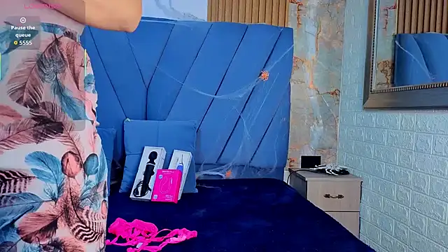 Snapshot of angel__red_ chatting on October 22, 2025, 3:17 am angel red online show from October 22, 2025, 3:17 am