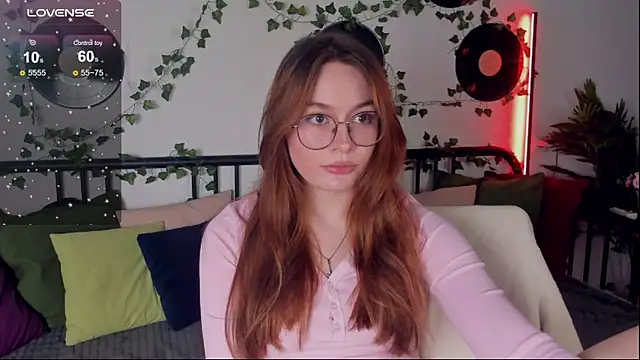 LanaAirlie online show from November 15, 2025, 3:10 am