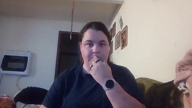 Snapshot of LittleBunny3 chatting on October 9, 2025, 10:54 pm LittleBunny3 online show from October 9, 2025, 10:54 pm