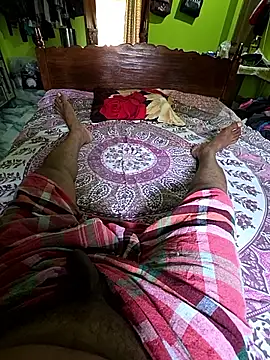 funcreat online show from April 14, 2026, 4:39 am