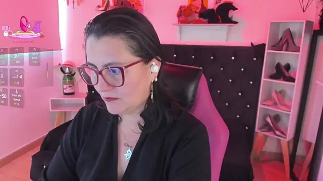 D Martii online show from October 3, 2025, 12:50 pm