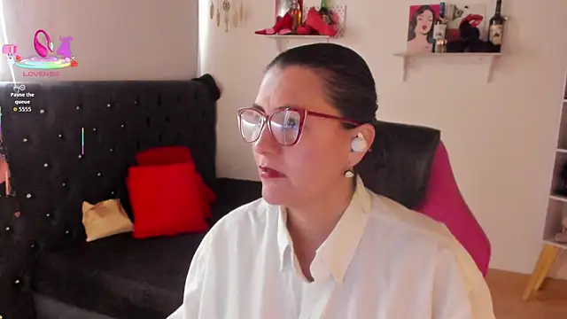 D Martii online show from September 22, 2025, 1:28 pm