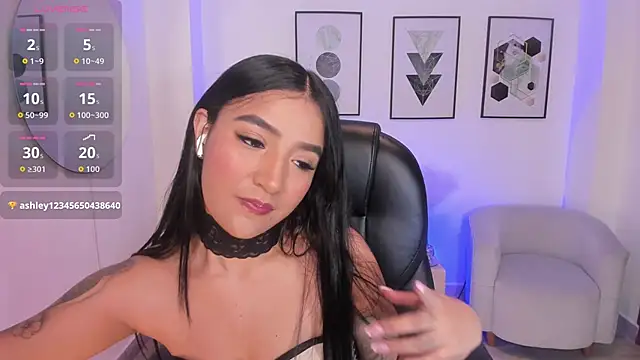 Snapshot of Beverly_johnson chatting on February 1, 2026, 4:00 am Beverly johnson online show from February 1, 2026, 4:00 am