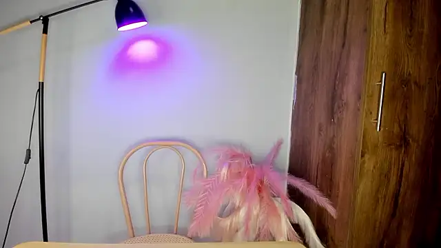 khate smith online show from March 4, 2026, 3:31 pm