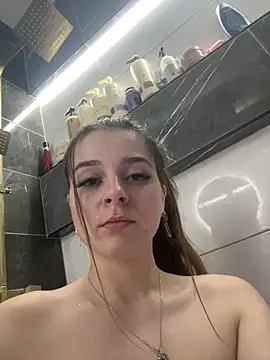 LilyIrons online show from March 11, 2026, 6:13 pm