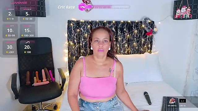 Snapshot of evvaa_moon69 chatting on December 2, 2025, 12:18 pm evvaa moon69 online show from December 2, 2025, 12:18 pm