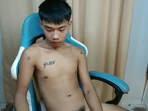 Snapshot of urasianjason chatting on November 6, 2025, 5:55 am urasianjason online show from November 6, 2025, 5:55 am