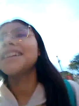 Snapshot of SofieLove_01 chatting on October 26, 2025, 10:26 am SofieLove 01 online show from October 26, 2025, 10:26 am