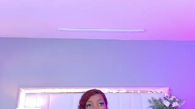 Snapshot of MadeleineHocker chatting on November 29, 2025, 1:44 pm MadeleineHocker online show from November 29, 2025, 1:44 pm