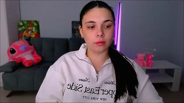 queenofthesense  online show from October 27, 2025, 4:30 pm