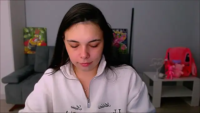 queenofthesense  online show from November 10, 2025, 1:27 pm