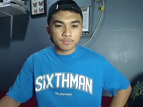 Snapshot of pinoyAdrianneXXX chatting on May 11, 2026, 9:43 am pinoyAdrianneXXX online show from May 11, 2026, 9:43 am