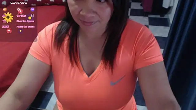 Snapshot of hiilarybrown chatting on February 3, 2026, 10:04 pm hiilarybrown online show from February 3, 2026, 10:04 pm