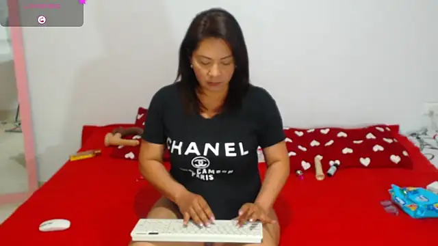 Snapshot of hiilarybrown chatting on September 17, 2025, 3:08 am hiilarybrown online show from September 17, 2025, 3:08 am