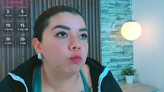 leilapons online show from April 4, 2026, 5:41 pm