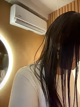 noa moon online show from February 1, 2026, 3:16 am