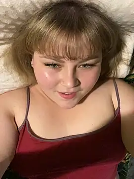 Snapshot of BeckiXrose chatting on October 20, 2025, 9:59 pm BeckiXrose online show from October 20, 2025, 9:59 pm