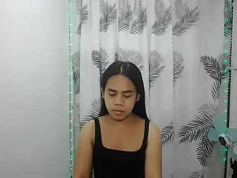 Snapshot of exoticpinay_dolly chatting on November 14, 2025, 3:37 pm exoticpinay dolly online show from November 14, 2025, 3:37 pm