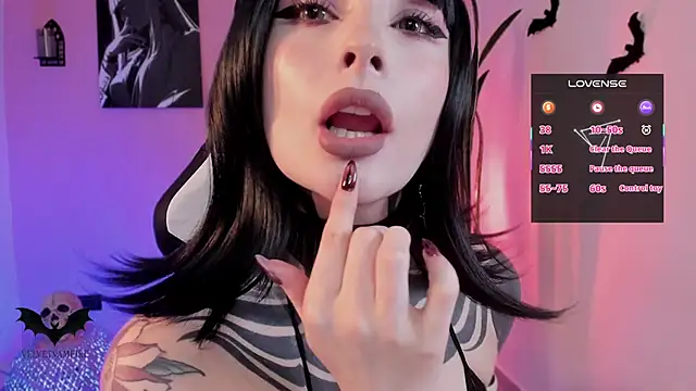 VelvetVampiree online show from March 26, 2026, 4:00 am