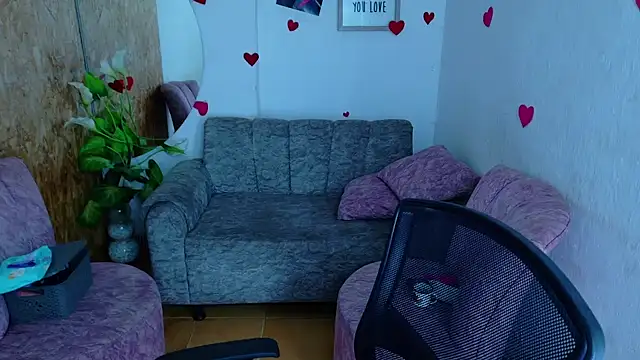 Snapshot of laleska_montenegro chatting on February 14, 2026, 5:35 pm laleska montenegro online show from February 14, 2026, 5:35 pm