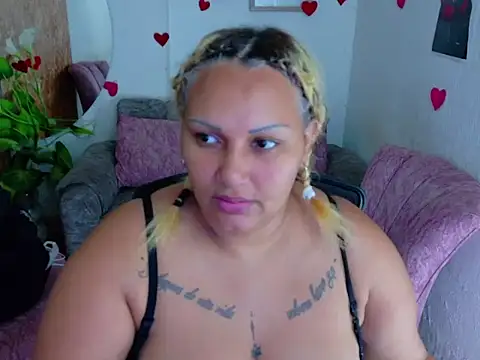 Snapshot of laleska_montenegro chatting on February 11, 2026, 4:34 am laleska montenegro online show from February 11, 2026, 4:34 am