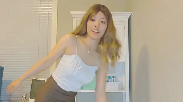 Snapshot of Nana_with chatting on November 14, 2025, 2:15 am Nana with online show from November 14, 2025, 2:15 am