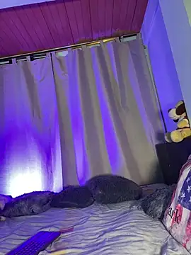 EVAH LEE  online show from February 24, 2026, 1:06 am