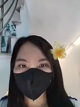 -Mie-xxx online show from February 18, 2026, 4:47 pm