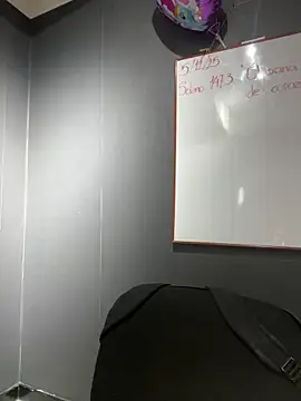 Snapshot of JuliethaDemon_ chatting on December 5, 2025, 12:48 pm JuliethaDemon online show from December 5, 2025, 12:48 pm