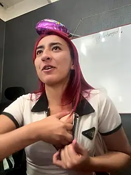 JuliethaDemon  online show from January 9, 2026, 1:51 pm