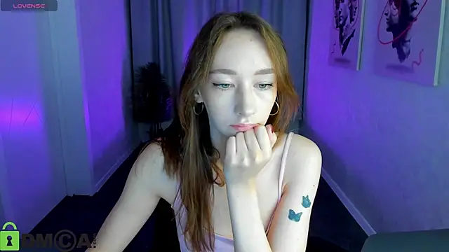 Snapshot of Miche1le_Allenne chatting on September 11, 2025, 12:54 am Miche1le Allenne online show from September 11, 2025, 12:54 am