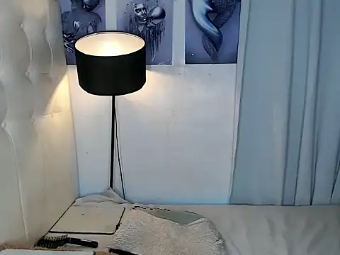 Snapshot of Ionic_Aika chatting on December 19, 2025, 10:17 am Ionic Aika online show from December 19, 2025, 10:17 am