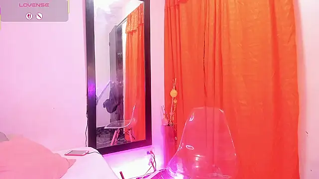 Amber-Sweett online show from July 25, 2026, 11:11 pm