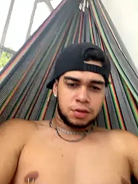 Snapshot of enzo_vittale03_ chatting on September 20, 2025, 7:19 pm enzo vittale03 online show from September 20, 2025, 7:19 pm