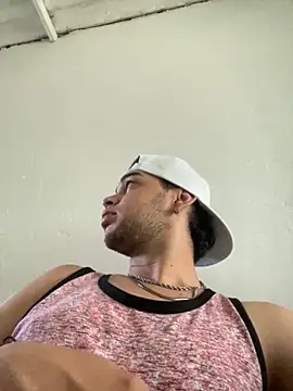 Snapshot of enzo_vittale03_ chatting on September 25, 2025, 11:16 am enzo vittale03 online show from September 25, 2025, 11:16 am