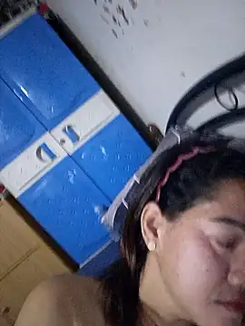 Snapshot of SweetASS6969 chatting on February 19, 2026, 5:43 pm SweetASS6969 online show from February 19, 2026, 5:43 pm