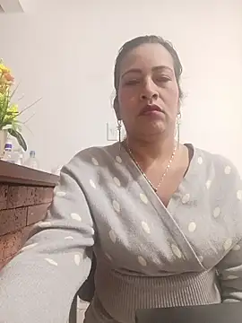 PAULA20- online show from October 4, 2025, 12:28 pm