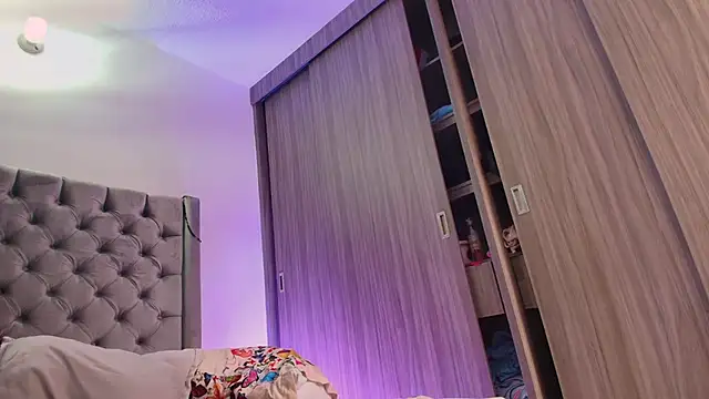 Snapshot of dreamsussi chatting on November 3, 2025, 8:01 pm dreamsussi online show from November 3, 2025, 8:01 pm